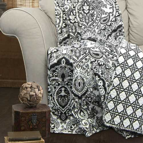 Image of Queen size 3-Piece Quilt Set 100-Percent Cotton in Black White Damask