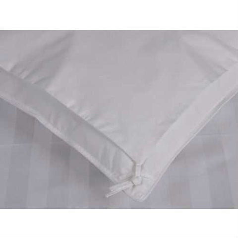 Image of Queen size Hypoallergenic Down Alternative Comforter in White