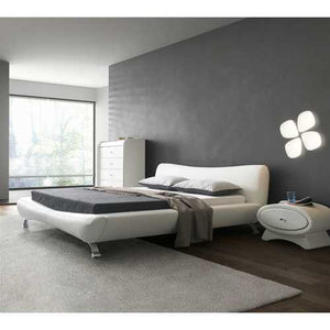 California King White Faux Leather Upholstered Platform Bed with Modern Headboard