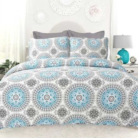 Image of King size 3-Piece Cotton Quit Set in Aqua Blue White and Grey Floral Pattern