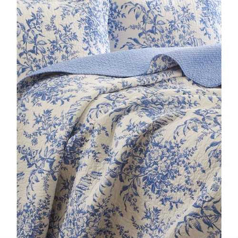 Image of King size 100-Percent Cotton Quilt Bedspread Set with Blue White Floral Leaves Pattern